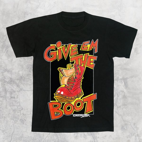 Give'em the Boot – Unisex T-Shirt – black